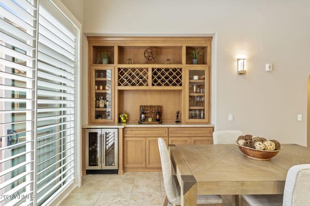 3935 E ROUGH RIDER Road 1332, Phoenix, AZ 85050