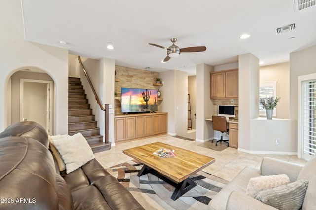 3935 E ROUGH RIDER Road 1332, Phoenix, AZ 85050