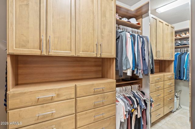 3935 E ROUGH RIDER Road 1332, Phoenix, AZ 85050