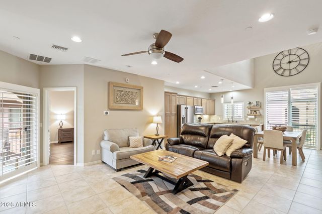 3935 E ROUGH RIDER Road 1332, Phoenix, AZ 85050