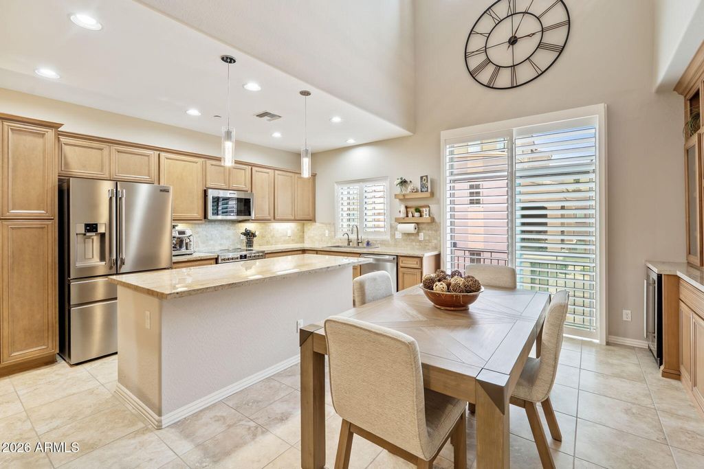 3935 E ROUGH RIDER Road 1332, Phoenix, AZ 85050