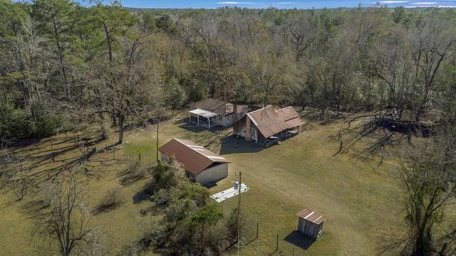 893 Capps Road, Huntington, TX 75949