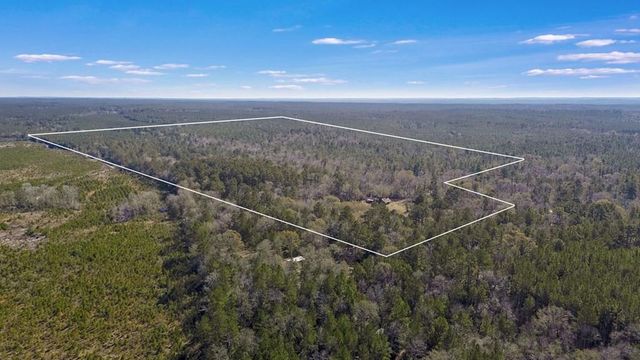 893 Capps Road, Huntington, TX 75949