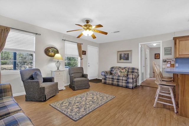 893 Capps Road, Huntington, TX 75949