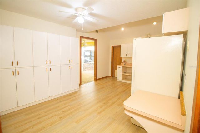 2112 ROBIE AVENUE, Mount Dora, FL 32757
