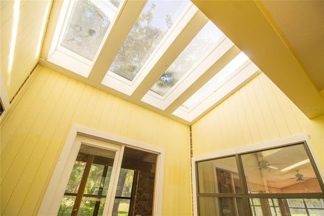 2112 ROBIE AVENUE, Mount Dora, FL 32757