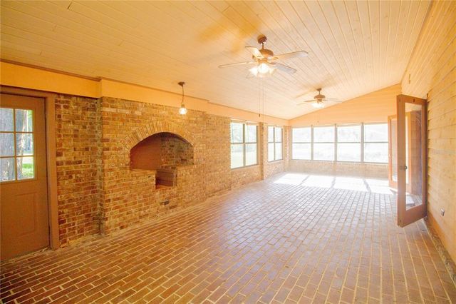 2112 ROBIE AVENUE, Mount Dora, FL 32757