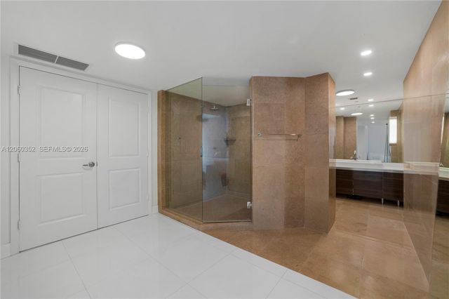 3739 Collins Avenue N503, Miami Beach, FL 33140