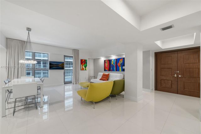 3739 Collins Avenue N503, Miami Beach, FL 33140