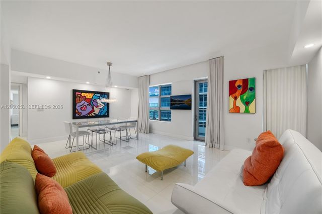 3739 Collins Avenue N503, Miami Beach, FL 33140