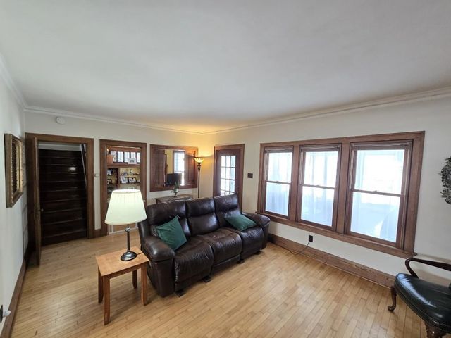 270 GILLETT STREET, Fond Du Lac, WI 54935