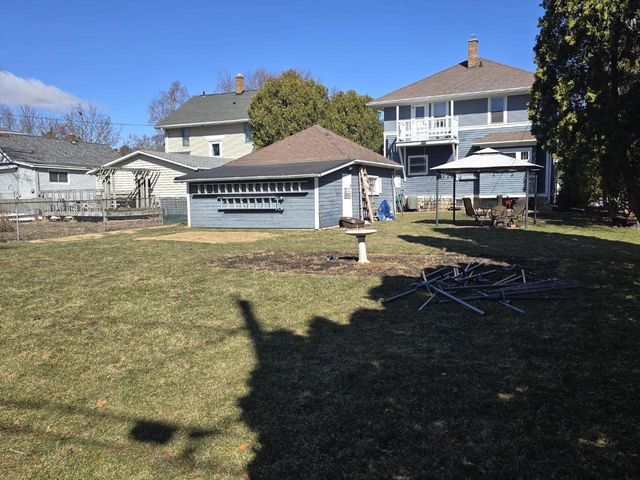 270 GILLETT STREET, Fond Du Lac, WI 54935