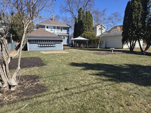 270 GILLETT STREET, Fond Du Lac, WI 54935