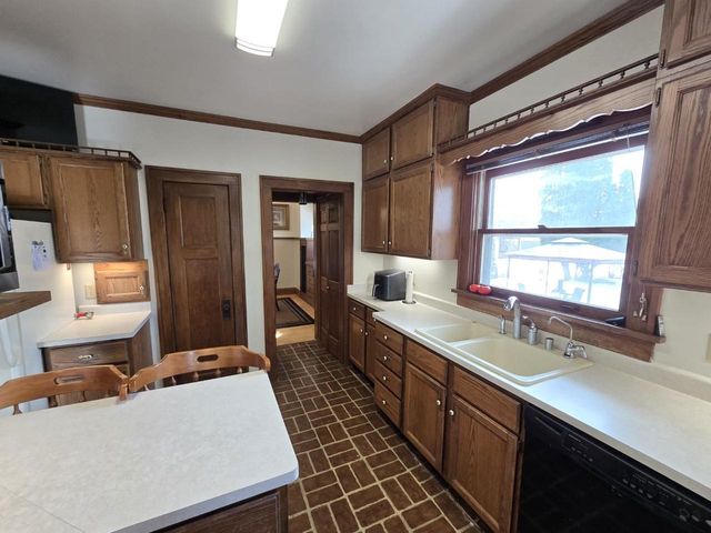 270 GILLETT STREET, Fond Du Lac, WI 54935