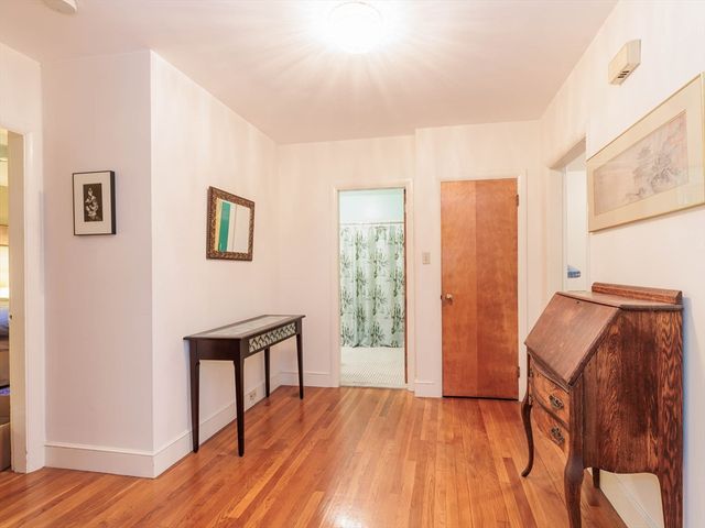 53 Sacramento 1, Cambridge, MA 02138