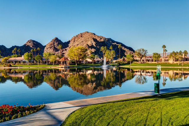 48121 Calle Seranas, La Quinta, CA 92253