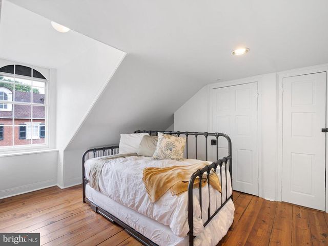 13 THE STRAND, New Castle, DE 19720