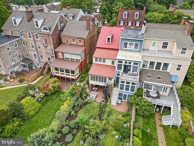 13 THE STRAND, New Castle, DE 19720