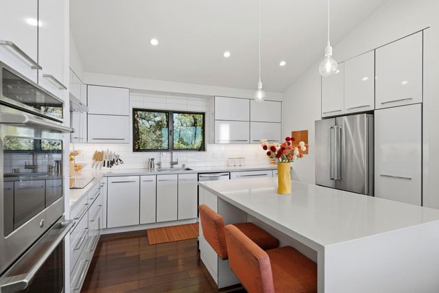 21112 Shear Creek Road, Los Gatos, CA 95033