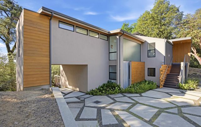 21112 Shear Creek Road, Los Gatos, CA 95033