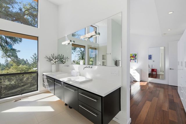 21112 Shear Creek Road, Los Gatos, CA 95033
