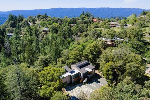 21112 Shear Creek Road, Los Gatos, CA 95033