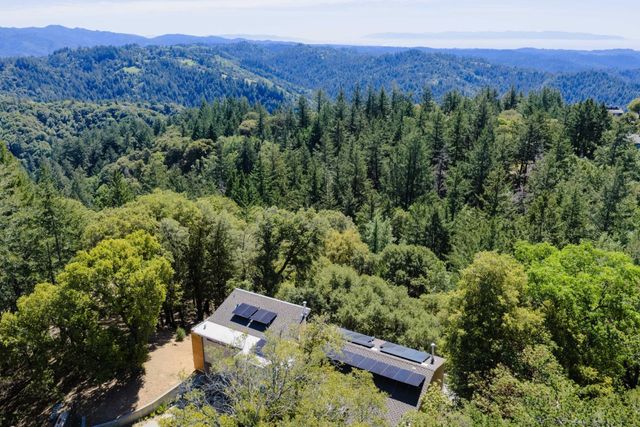 21112 Shear Creek Road, Los Gatos, CA 95033
