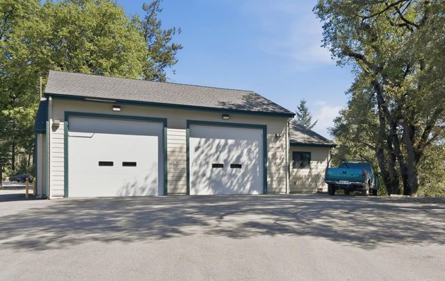 21112 Shear Creek Road, Los Gatos, CA 95033