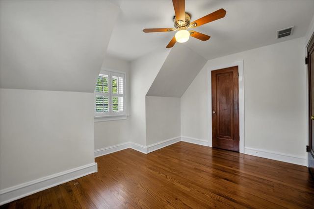 14 S George Street, Mount Prospect, IL 60056