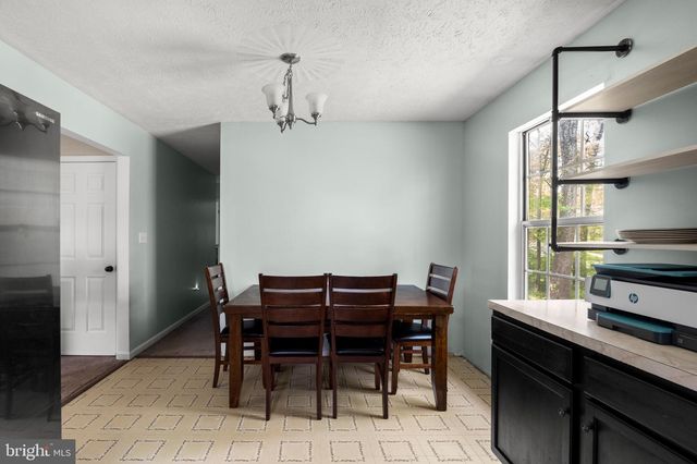 149 GRAY SQUIRREL RD, Harpers Ferry, WV 25425