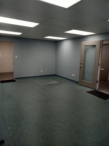 3260 Southgate Place SW 13, Cedar Rapids, IA 52404