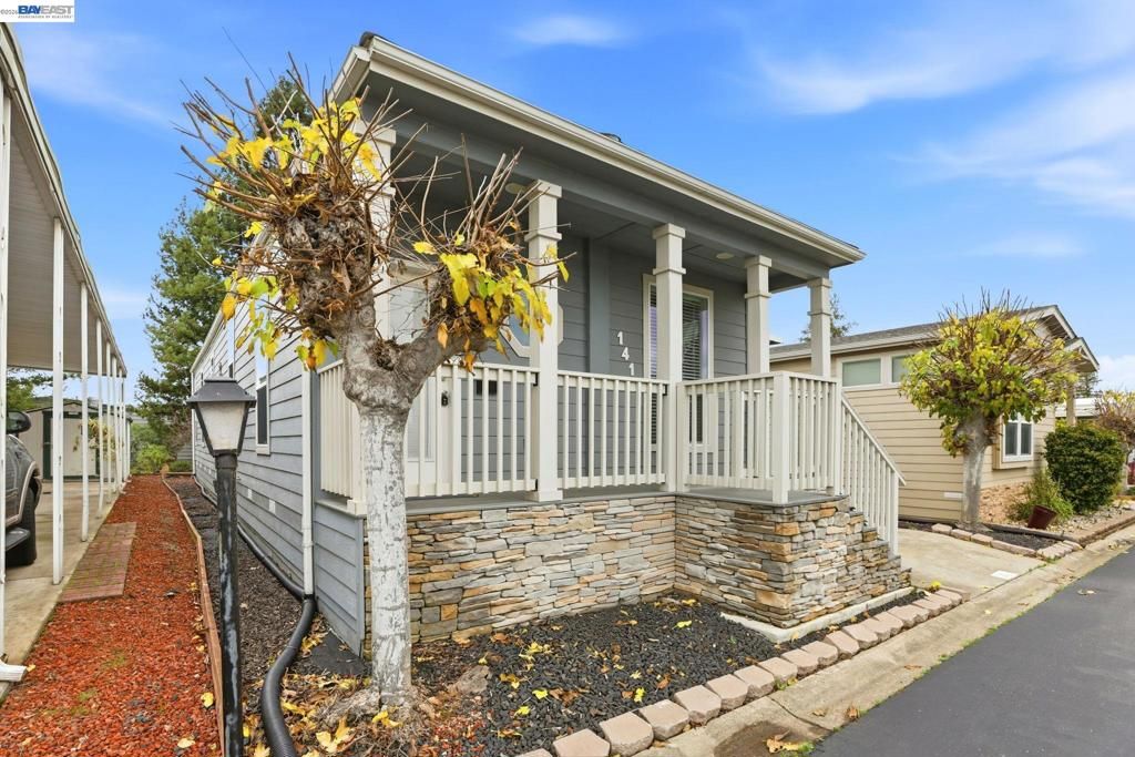 Image 3 of property listing at 3231 Vineyard Ave #141, Pleasanton, CA 94566