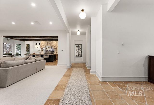 1222 S Lake Pointe Way, Eagle, ID 83616