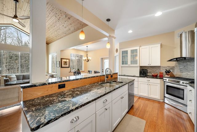 64 Webster Ridge, Shelburne, VT 05482