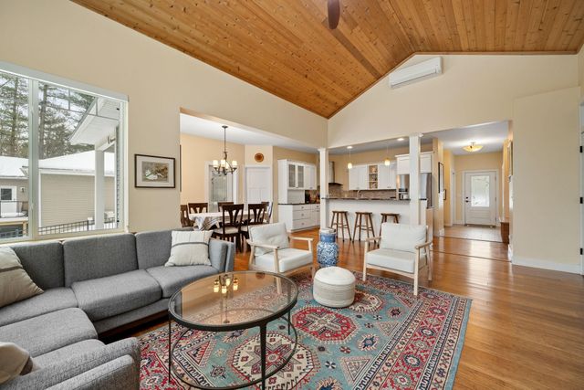 64 Webster Ridge, Shelburne, VT 05482