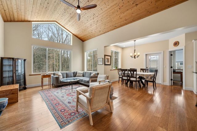 64 Webster Ridge, Shelburne, VT 05482