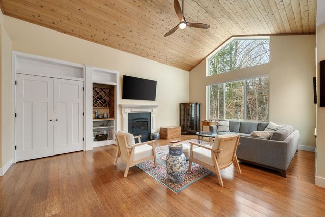 64 Webster Ridge, Shelburne, VT 05482