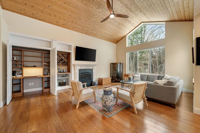 64 Webster Ridge, Shelburne, VT 05482