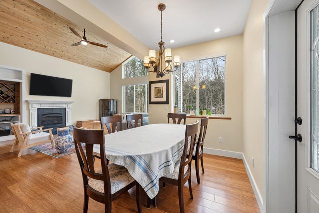 64 Webster Ridge, Shelburne, VT 05482