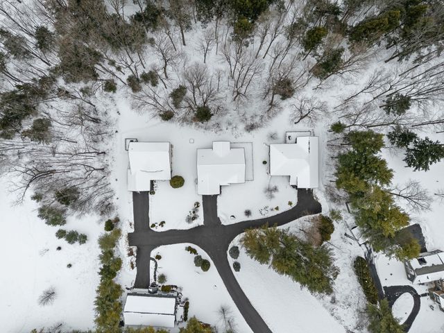 64 Webster Ridge, Shelburne, VT 05482