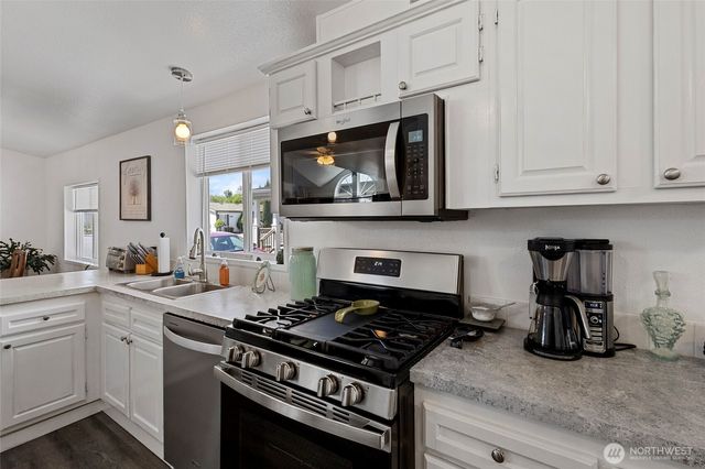 885 Carriage Court, Sedro Woolley, WA 98284