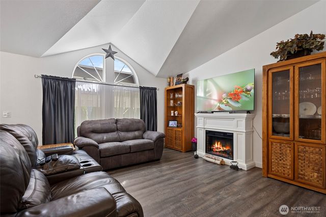 885 Carriage Court, Sedro Woolley, WA 98284