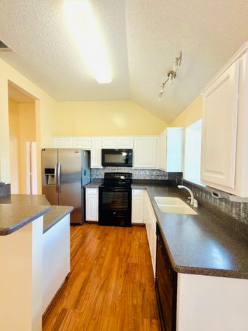 2077 Sundance Court, Lewisville, TX 75067