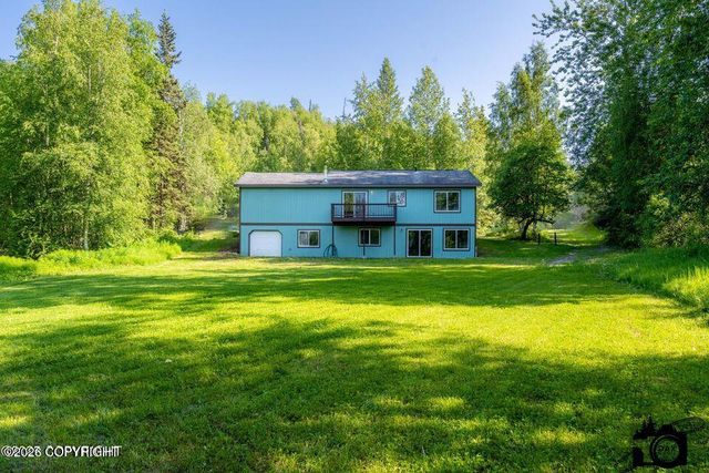 17201 W Lighthouse Drive, Big Lake, AK 99652