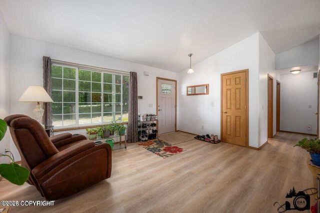 17201 W Lighthouse Drive, Big Lake, AK 99652