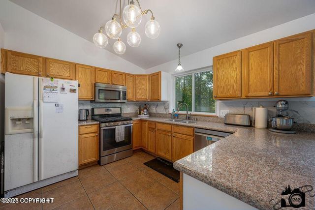 17201 W Lighthouse Drive, Big Lake, AK 99652