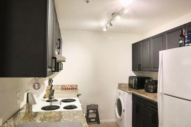 2100 Greenview Shores Boulevard 508, Wellington, FL 33414