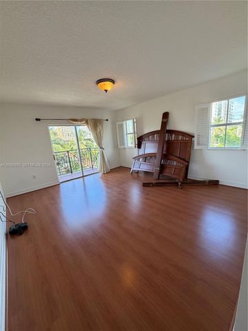 101 Sidonia Avenue 402, Coral Gables, FL 33134