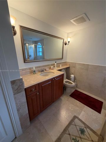 101 Sidonia Avenue 402, Coral Gables, FL 33134