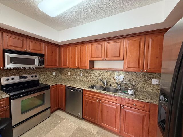 101 Sidonia Avenue 402, Coral Gables, FL 33134
